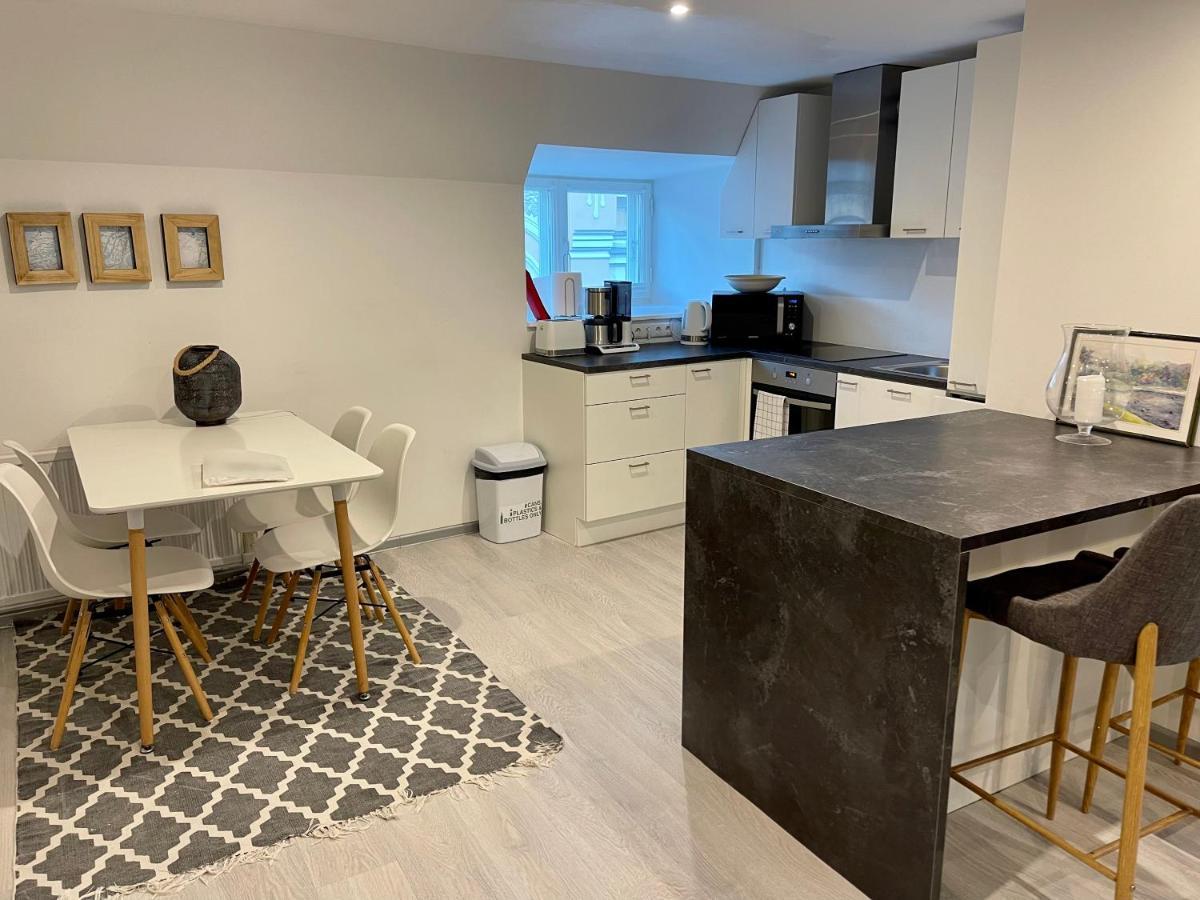 Luxury Penthouse With Terrace & Sauna In Old Town Tallinn Exteriör bild
