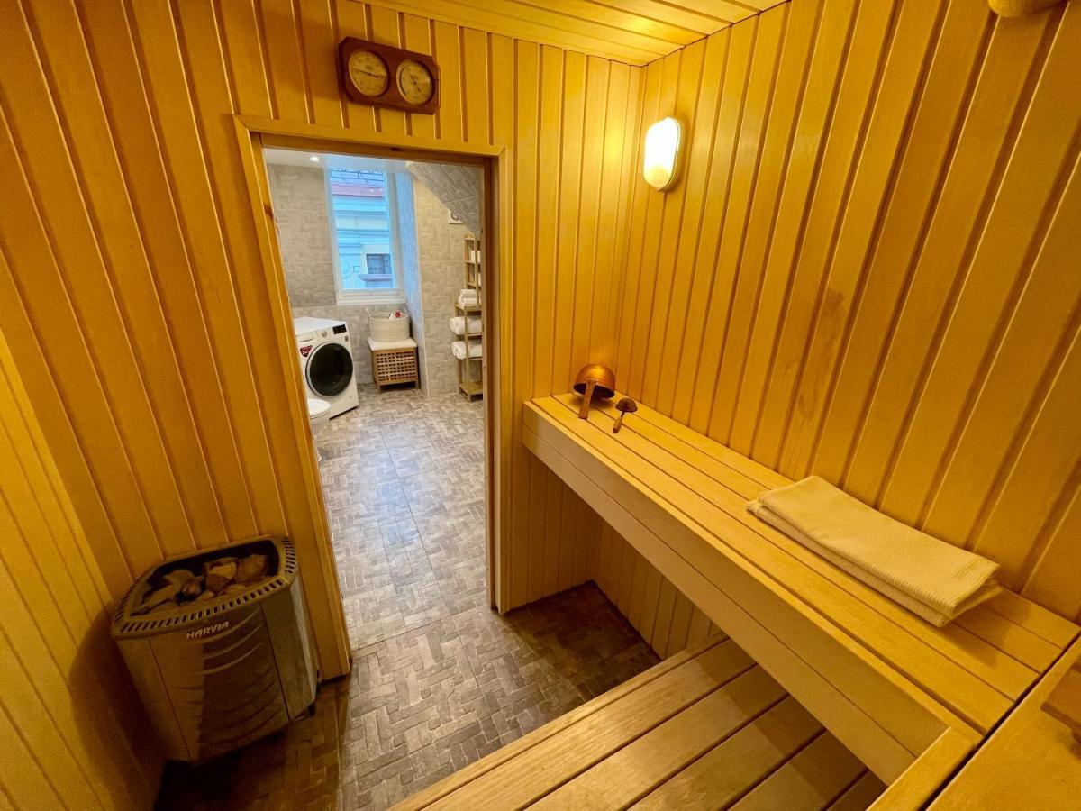 Luxury Penthouse With Terrace & Sauna In Old Town Tallinn Exteriör bild