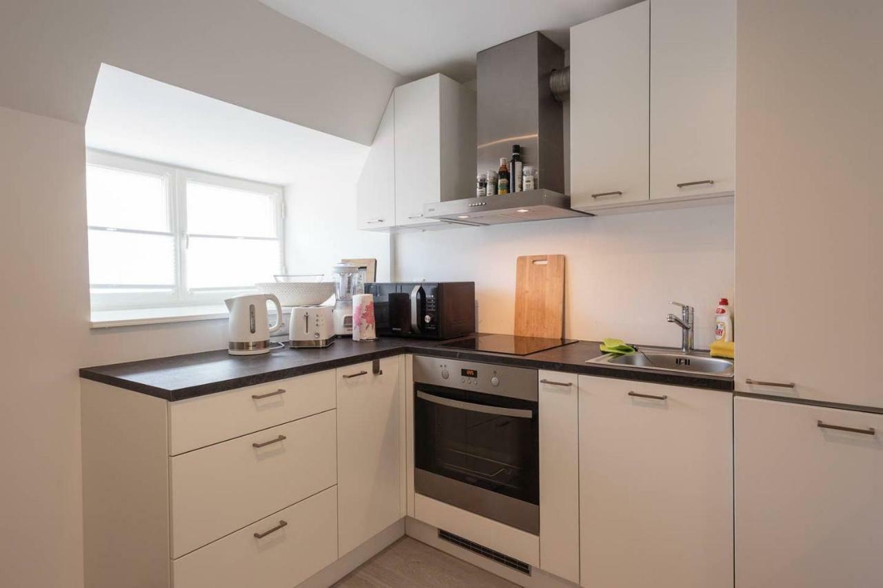 Luxury Penthouse With Terrace & Sauna In Old Town Tallinn Exteriör bild